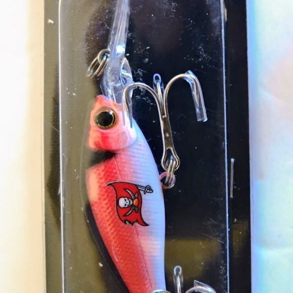 TAMPA BAY BUCCANEERS NFL Minnow Fishing Lure NEW - Picture 1 of 2